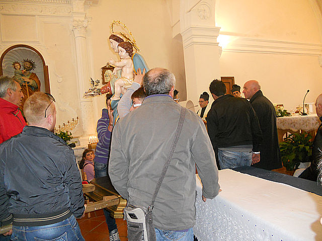 Processione per l'anniversario della morte della Mastroti