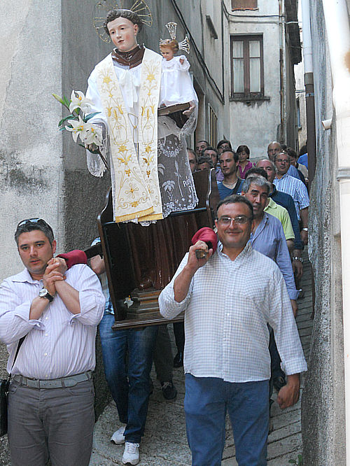 Processione Sant'Antonio davanti casa Mastroti